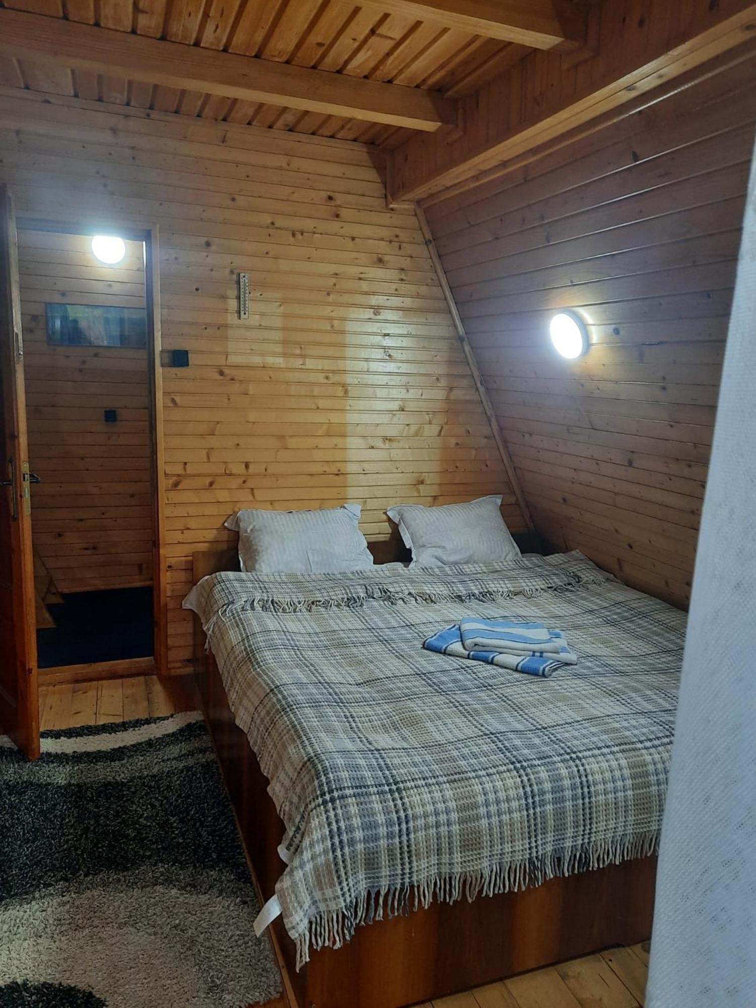 Cabanuta Dan & Alex Villa Cîrţişoara Bagian luar foto